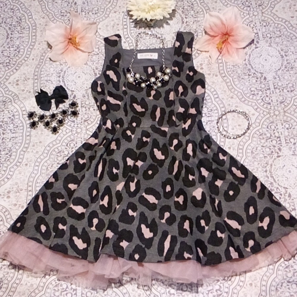Girls dress - Picture 1 of 9